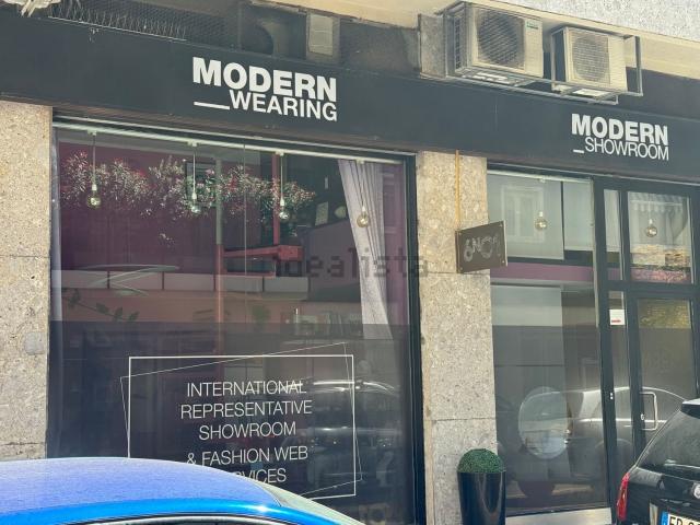 Locale in vendita di 125 m² in Via Bartolomeo Giuliano