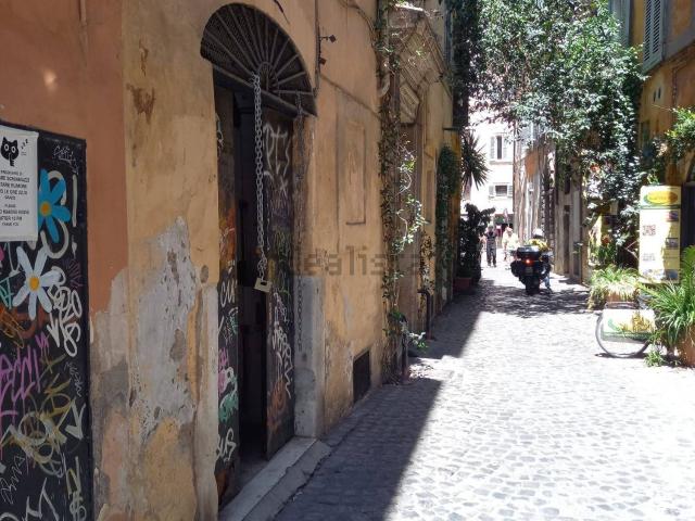Locale in vendita di 125 m² in Via Gennaro Bezziccheri