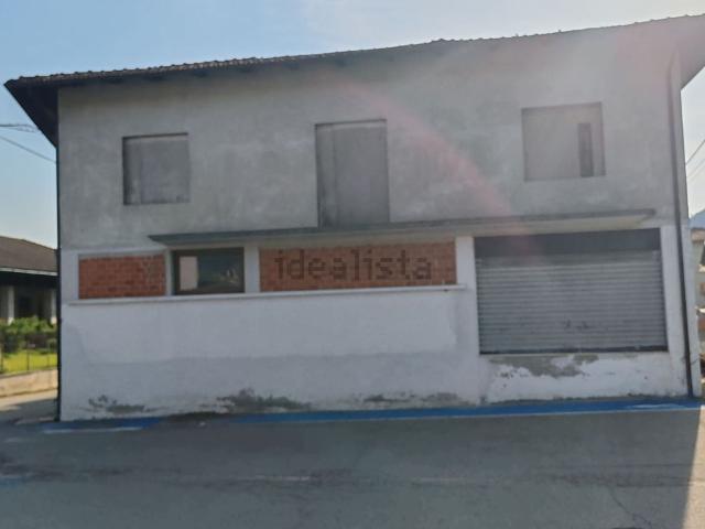 Locale in vendita di 125 m² in Via Giuseppe Garibaldi, 26
