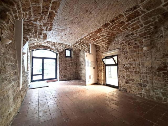 Locale in vendita di 125 m² in Via dei Sabini