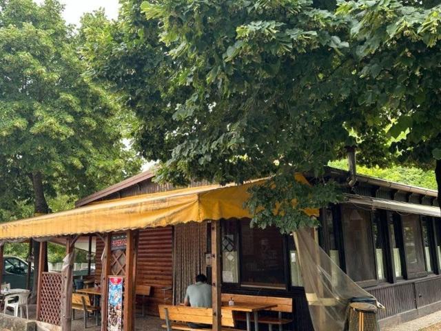 Locale in vendita di 125 m² in Via Secondo Castellucci