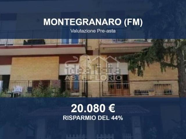 Locale in vendita di 125 m² in Via Palmiro Togliatti, 2