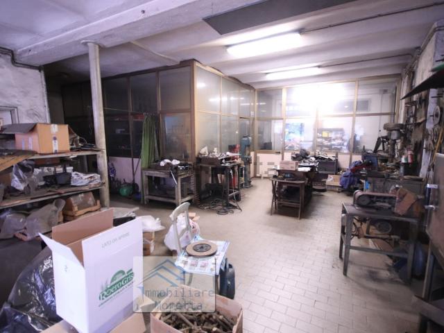 Locale in vendita di 125 m² in Corso Cortemilia
