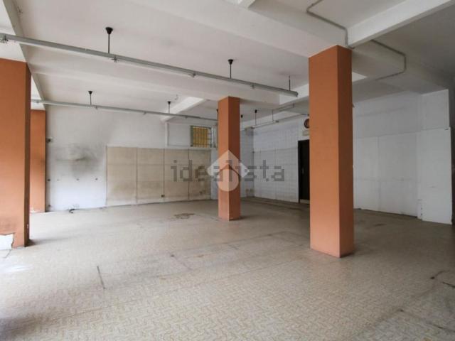 Locale in vendita di 145 m² in Piazza Trieste