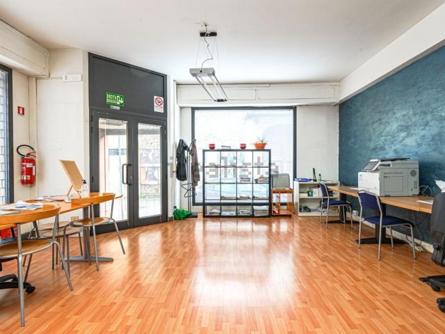 Locale in vendita di 126 m² in Via Fonda di San Vitale