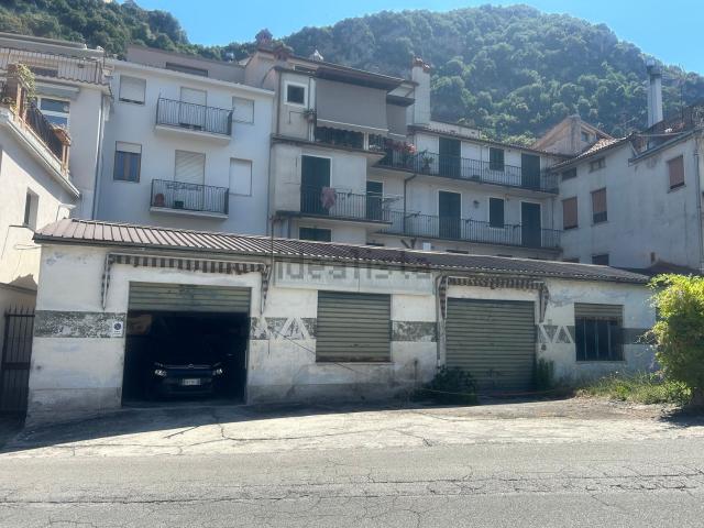 Locale in vendita di 128 m²