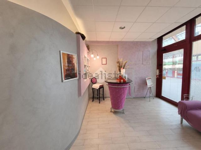 Locale in vendita di 128 m² in Via Fratelli Cavanis, 42