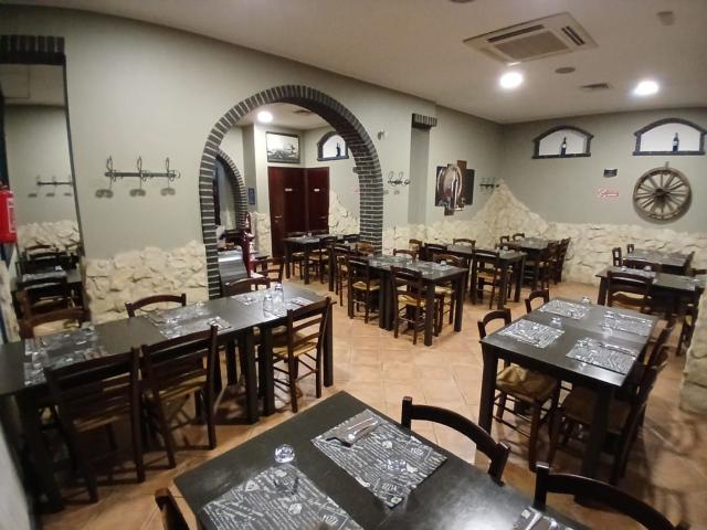 Locale in vendita di 128 m² in Via Luigi Pirandello, 17