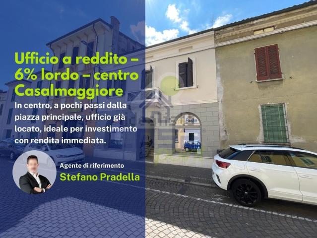Locale in vendita di 129 m² in Via Azzo Porzio