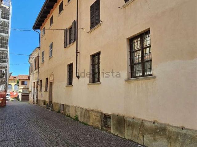 Locale in vendita di 12 m² in Via Luciano Luigi