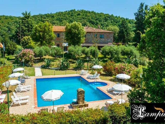 Locale in vendita di 1300 m² in Località Podere Lampugnano, 47