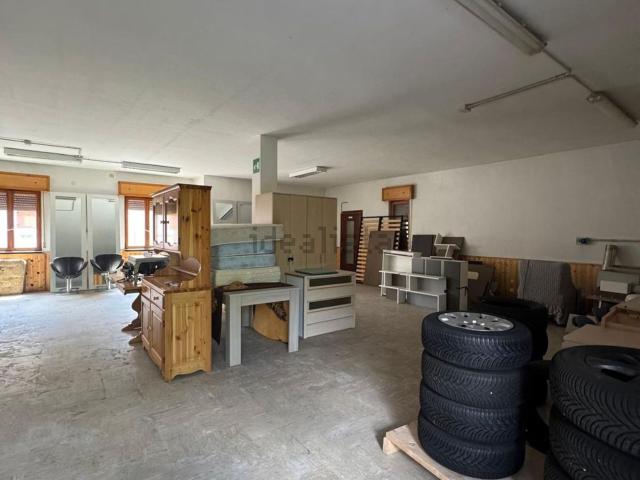 Locale in vendita di 130 m²