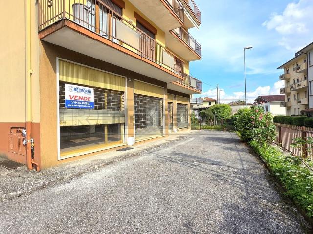 Locale in vendita di 130 m²