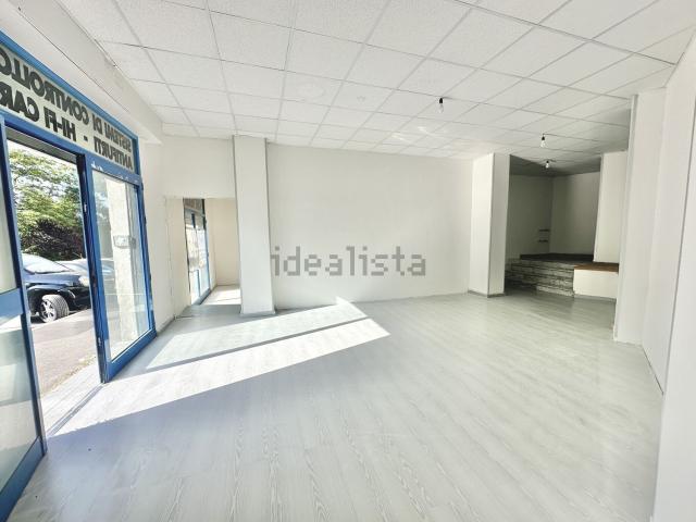 Locale in vendita di 130 m² in Via A. De Pretis, 54