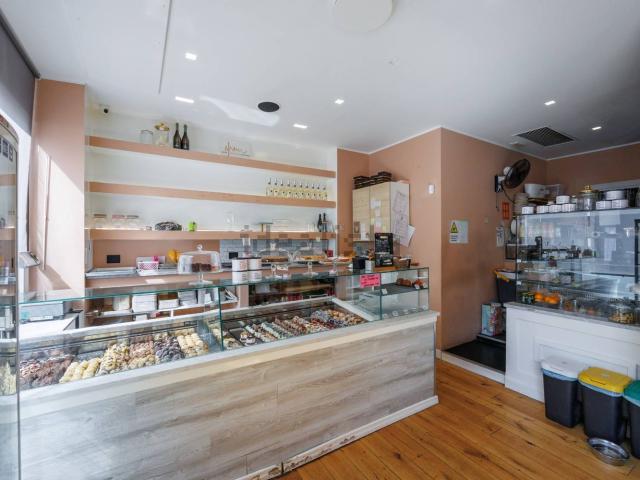 Locale in vendita di 130 m² in Via Almese