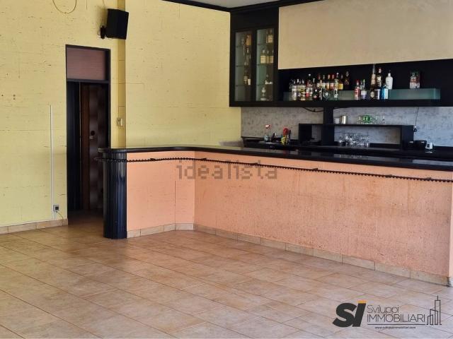 Locale in vendita di 130 m² in Via della Liberazione