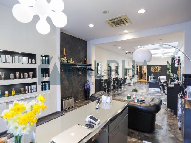 Locale in vendita di 130 m² in Via Monda