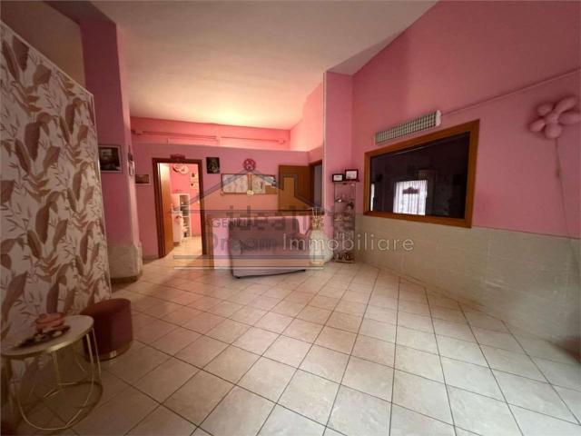 Locale in vendita di 130 m² in Via Marchesella