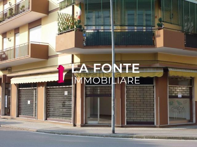 Locale in vendita di 130 m² in Via Michelangelo Buonarroti