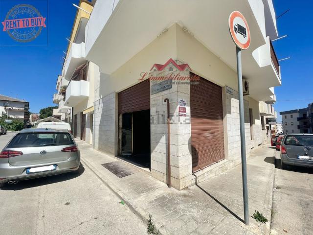 Locale in vendita di 130 m² in Via Sottotenente Rocco Giordano