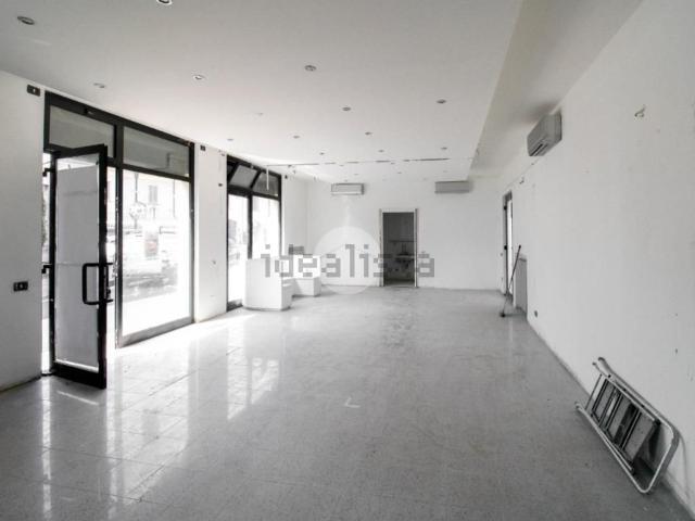Locale in vendita di 130 m² in Via San Rocco, 1