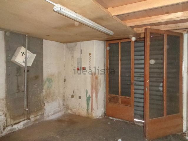 Locale in vendita di 130 m² in Via Sarzana