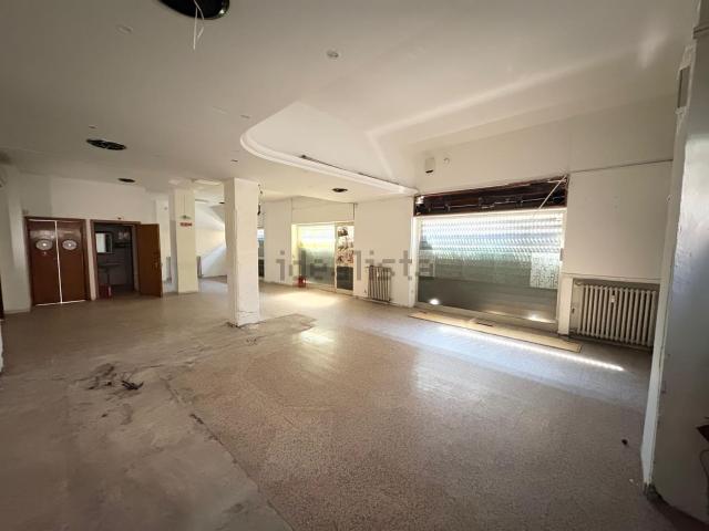 Locale in vendita di 130 m² in Via Ponte Nuovo