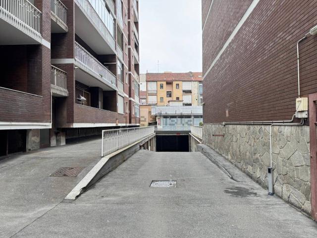 Locale in vendita di 130 m² in Via Privata Domenico Tibone, 10