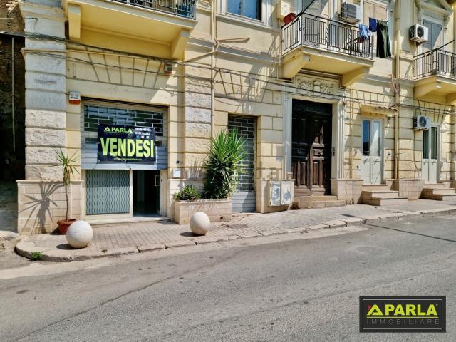 Locale in vendita di 130 m² in Via Rosolino Pilo