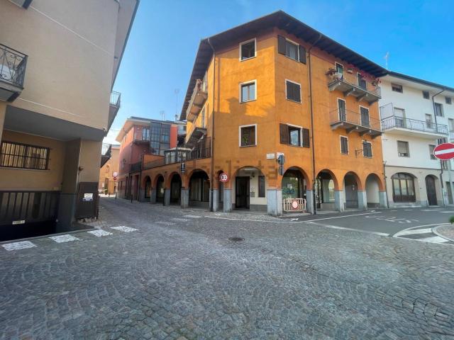 Locale in vendita di 130 m² in Via Riscossa, 9