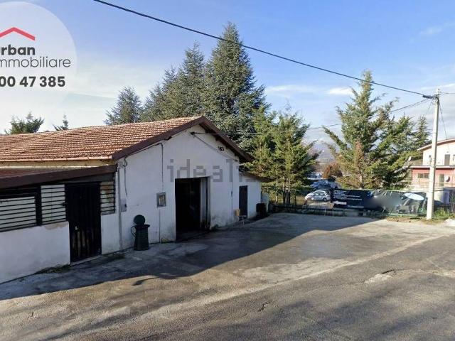 Locale in vendita di 130 m² in Via Ulisse Nurzia