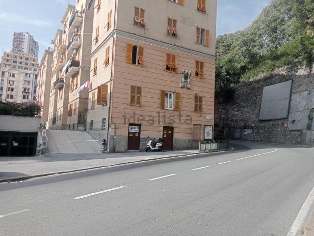 Locale in vendita di 130 m² in Via Venezia, 154