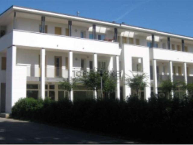 Locale in vendita di 130 m² in Viale Roma, 28