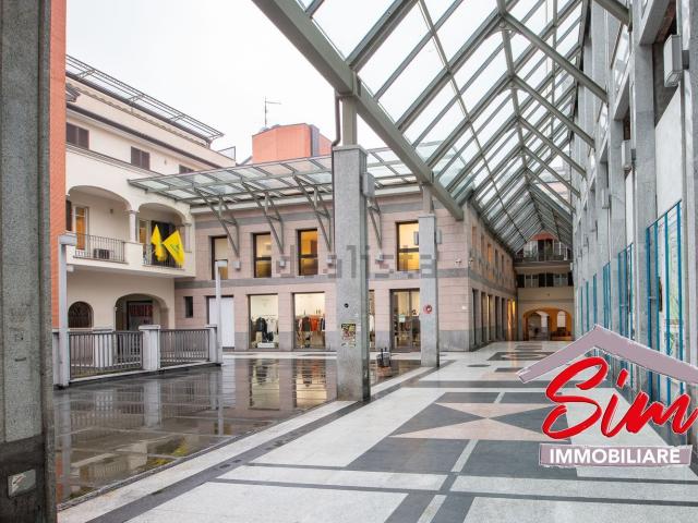 Locale in vendita di 130 m² in Galleria dei Portici