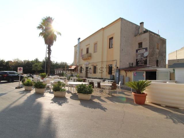 Locale in vendita di 130 m² in Piazza Ostillio, 1