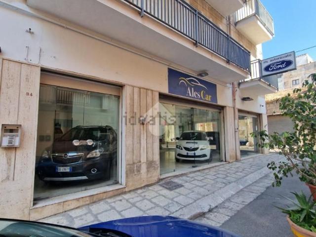 Locale in vendita di 131 m² in Via Santissimo Salvatore, 94