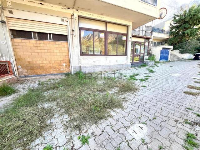 Locale in vendita di 132 m² in Via Giovanni da Cartagena, 14