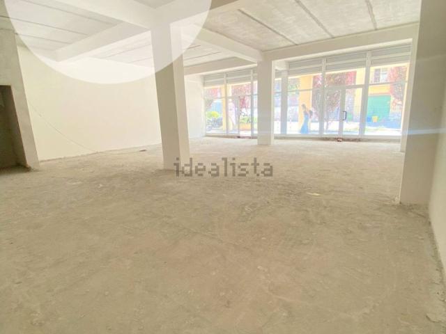 Locale in vendita di 133 m² in Via Monte Terminillo, 48