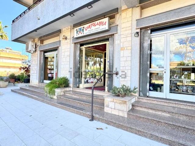 Locale in vendita di 133 m² in Via Tommaso Fiore, 51