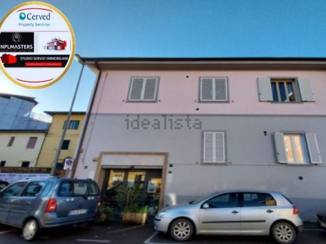 Locale in vendita di 134 m² in Via Carlo Iozzi, 2
