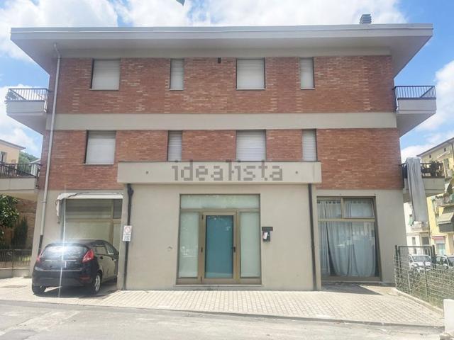 Locale in vendita di 134 m² in Via Gracco del Secco
