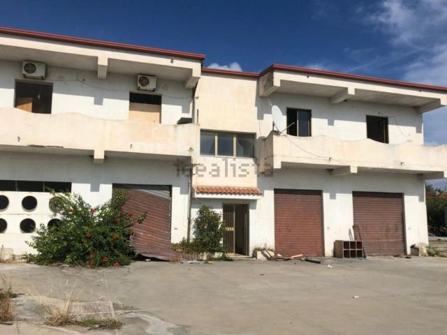 Locale in vendita di 134 m² in Località Chiara, 5