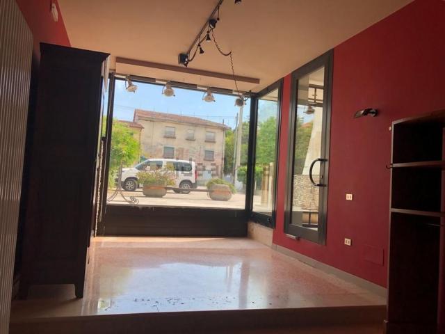 Locale in vendita di 135 m²