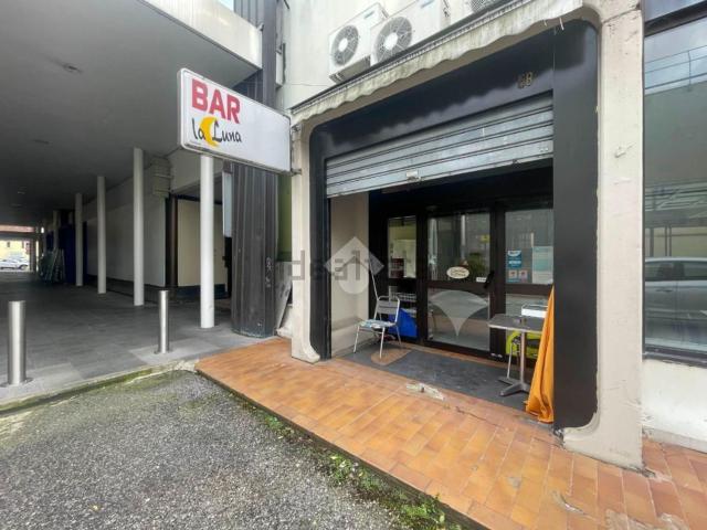 Locale in vendita di 135 m² in Via della Volta, 58