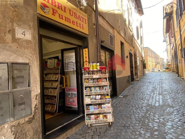 Locale in vendita di 135 m² in Via Roma, 4
