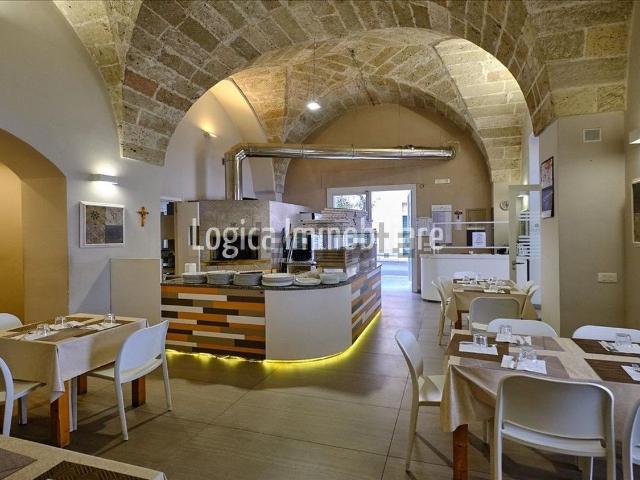 Locale in vendita di 135 m² in Via Vittorio Emanuele III