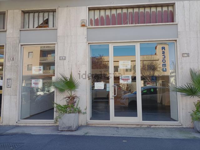 Locale in vendita di 135 m² in Viale della Pace, 273