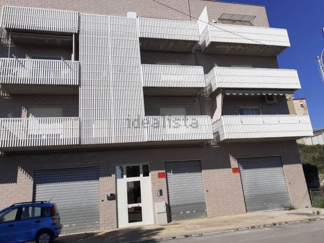Locale in vendita di 135 m² in Viale Indipendenza, 77