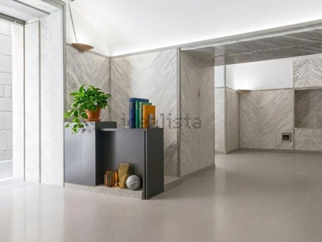 Locale in vendita di 135 m² in Corso Umberto I, 150