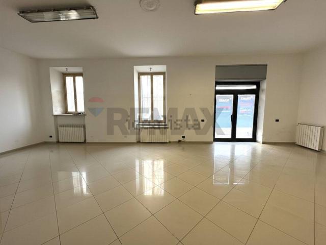 Locale in vendita di 135 m² in Corso della Vittoria, 147